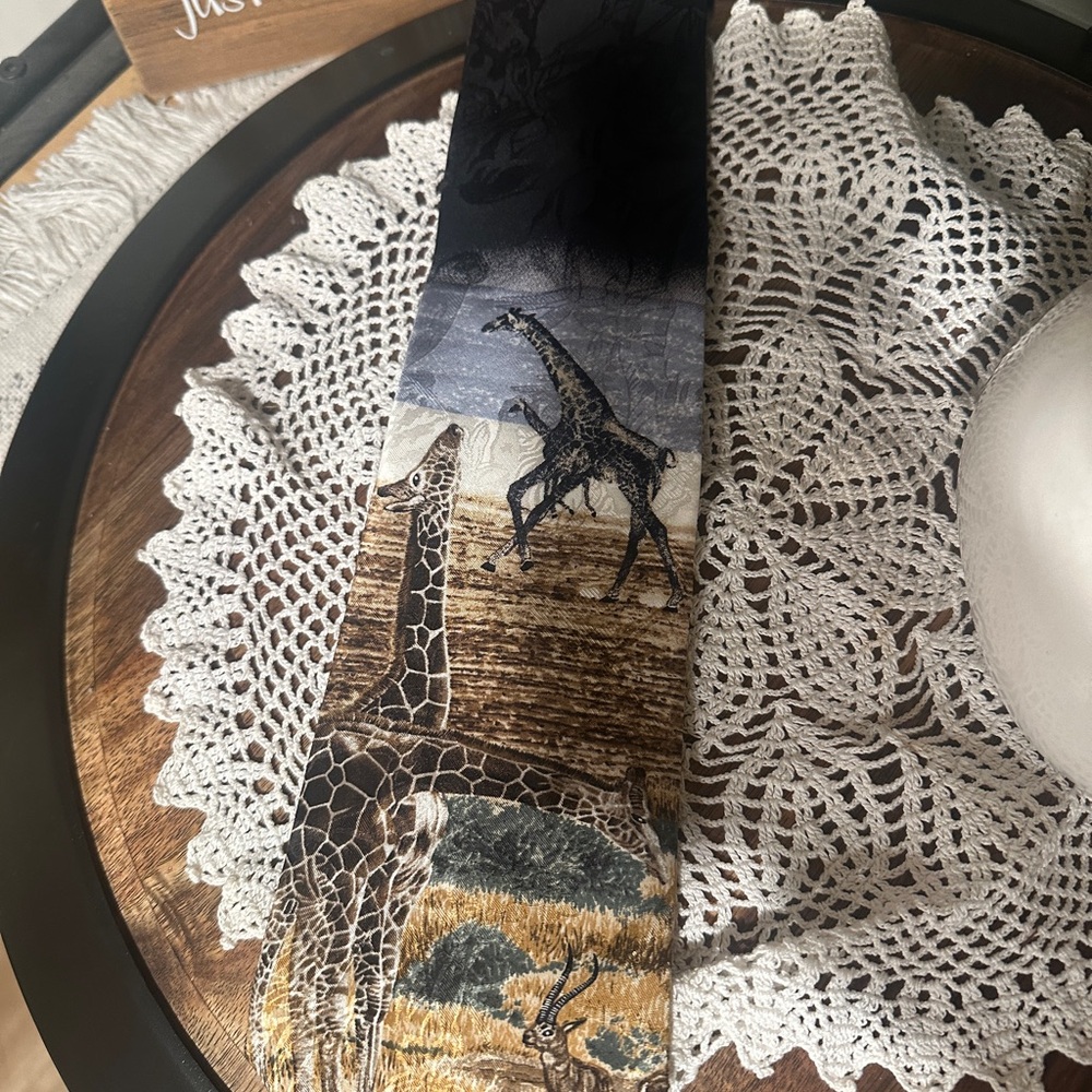 3/$10 Giraffe Print Africa Mens Tie